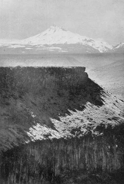 Along the Canyon of the Deschutes 